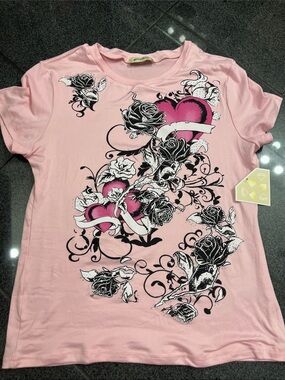 Pink Graphic Heart & Rose Short Sleeve Tee